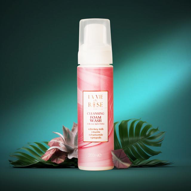 Cleansing Foam Wash 200ml La Vie En Rose